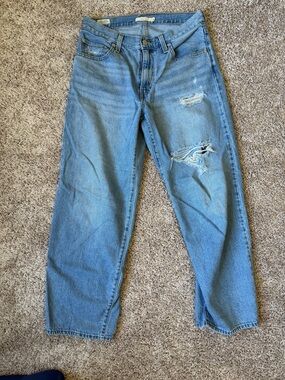 Women’s Baggy Dad Levi Jeans